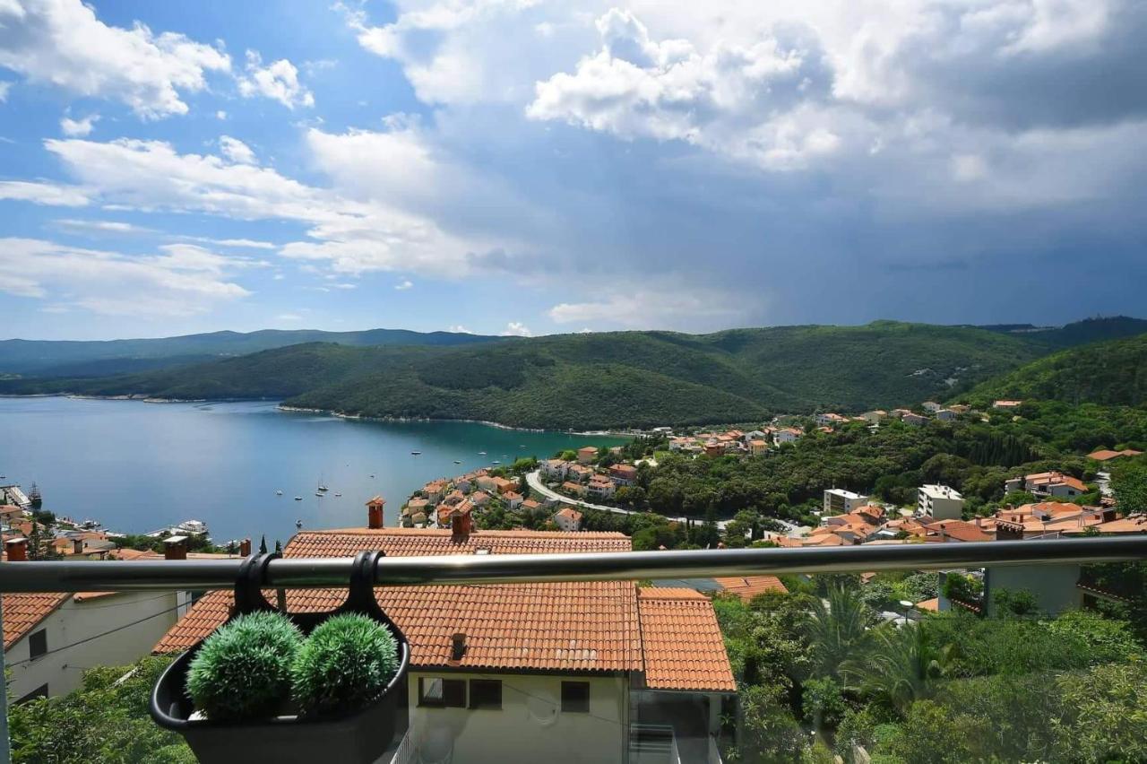 Apartment Vanilla I With Beautiful Seaview Rabac Bagian luar foto