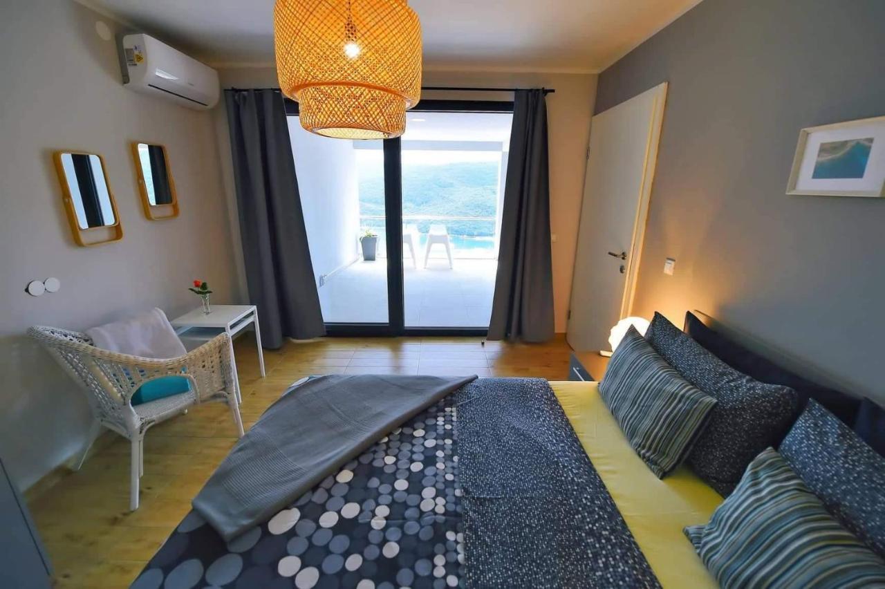 Apartment Vanilla I With Beautiful Seaview Rabac Bagian luar foto