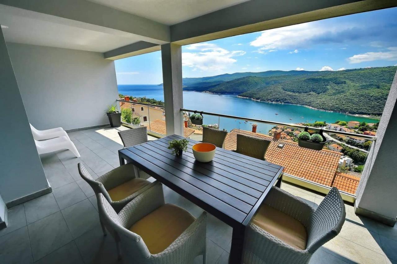 Apartment Vanilla I With Beautiful Seaview Rabac Bagian luar foto